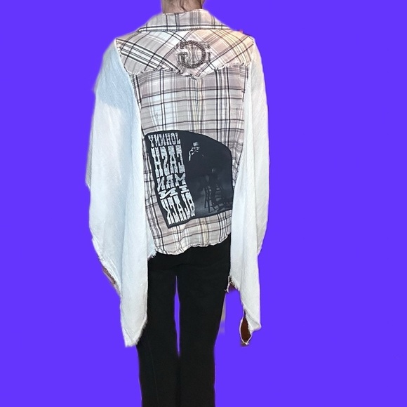 Johnny Cash poncho upcycle shear raw hem - Picture 3 of 11
